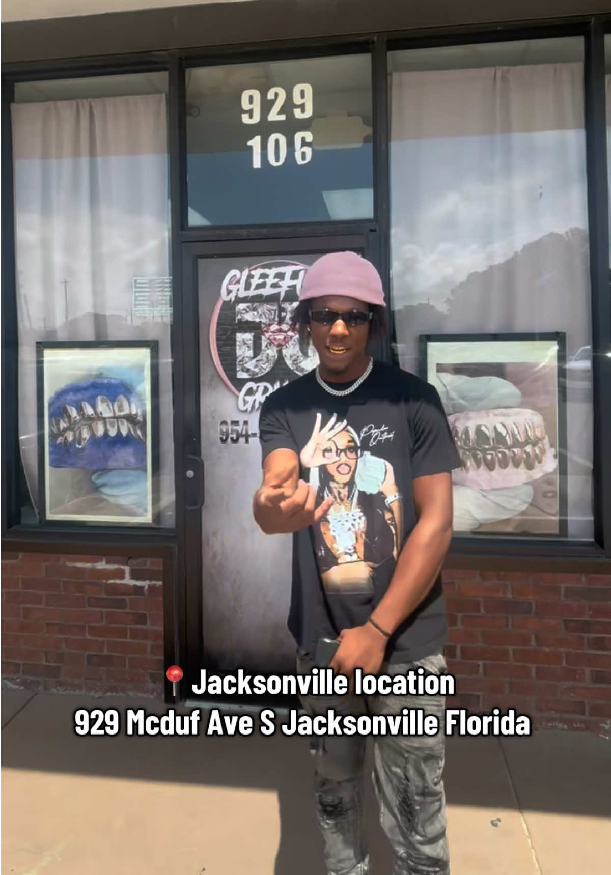 🌴The city of Jacksonville stay on Go mode! Check out our Jacksonville Florida store when you get a chance. Open every Friday and Saturday with walk ins available‼️#gleefullgrillz #jacksonville #florida #gold #grillz 