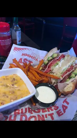 A little deliciousness. I sure enjoyed it and hope you did too. 🤩💖 #food #family #date