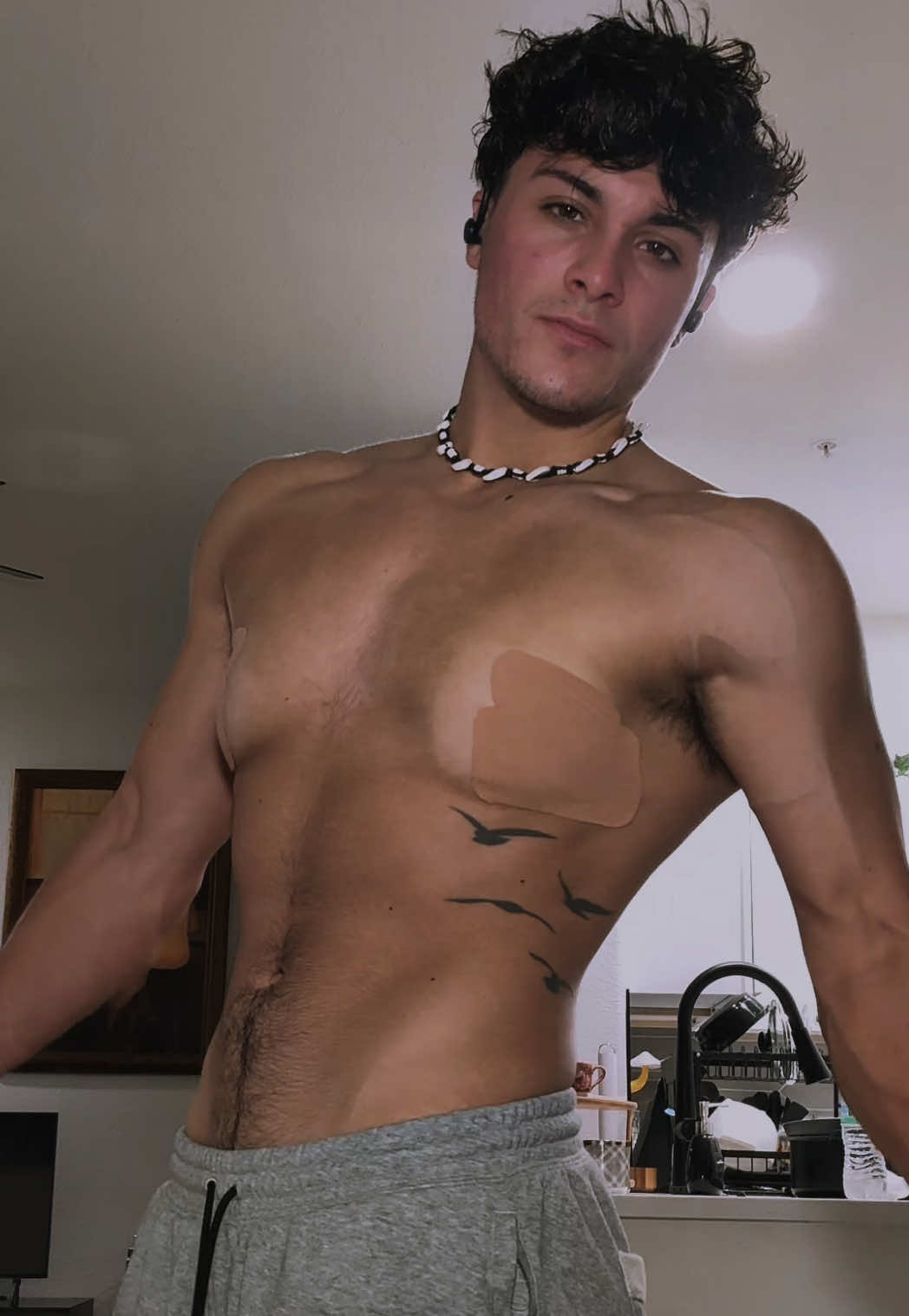 Feeling on the gains?😌 #ftm #transman #Fitness 