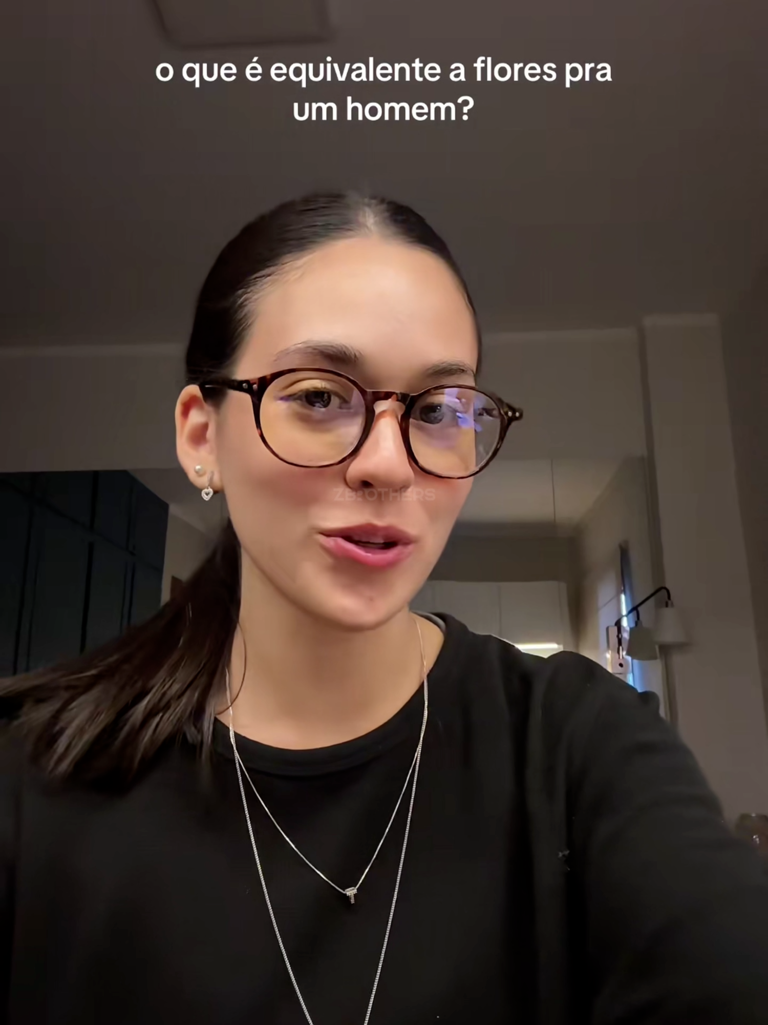 o que realmente equivale a flores pra um homem? 🙂‍↕️ ib:@mariaabrusco  #ferramentas#ferramentasmanuais#trend#namorados#casal#casaltiktok#presente#foryou#foryoupage#vonder#furadeira#parafusadeira
