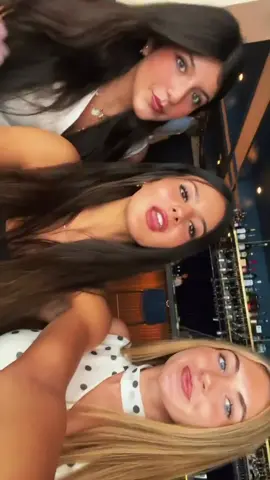 besties 👯‍♀️ 