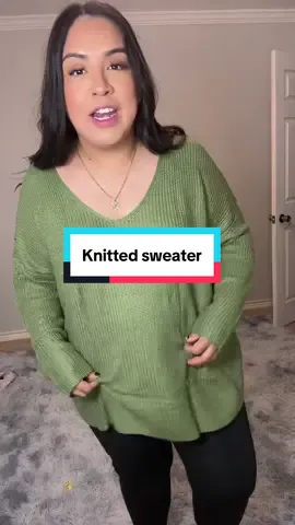 oversized sweaters are my jam! 🤩 this one is perfect!🙌🏻 #sweater #oversizedsweater #tiktokshopcreatorpicks #falldealsforyou #tiktokshopblackfriday 