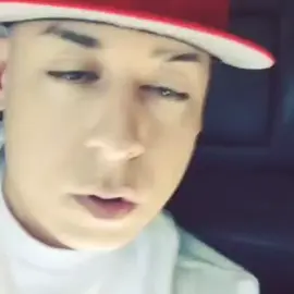 a veces quisiera ser mucho más que tú amigo. #miusic #viralvideos #musica #viral #viralvideos 