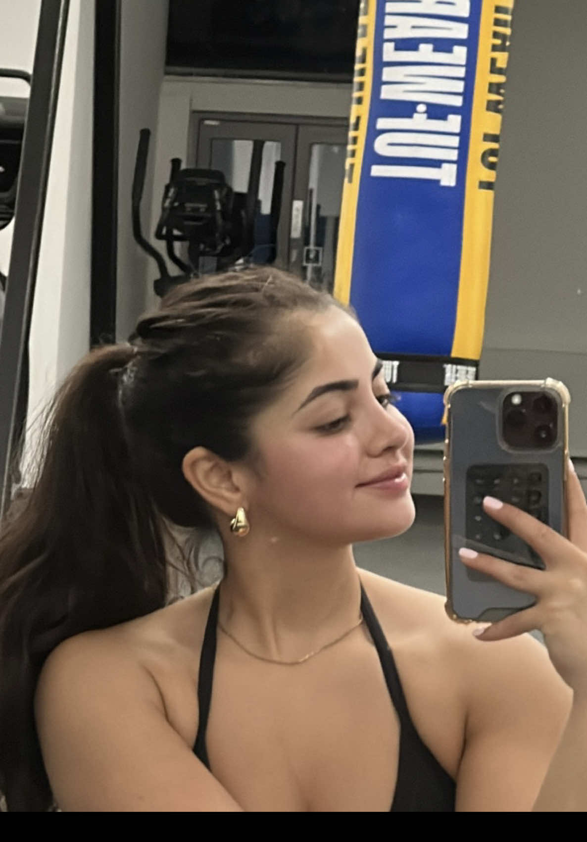 legday 😮‍💨 all meals tracked by @Cal AI #legday #gym #gymgirl #drake #FoodTok 