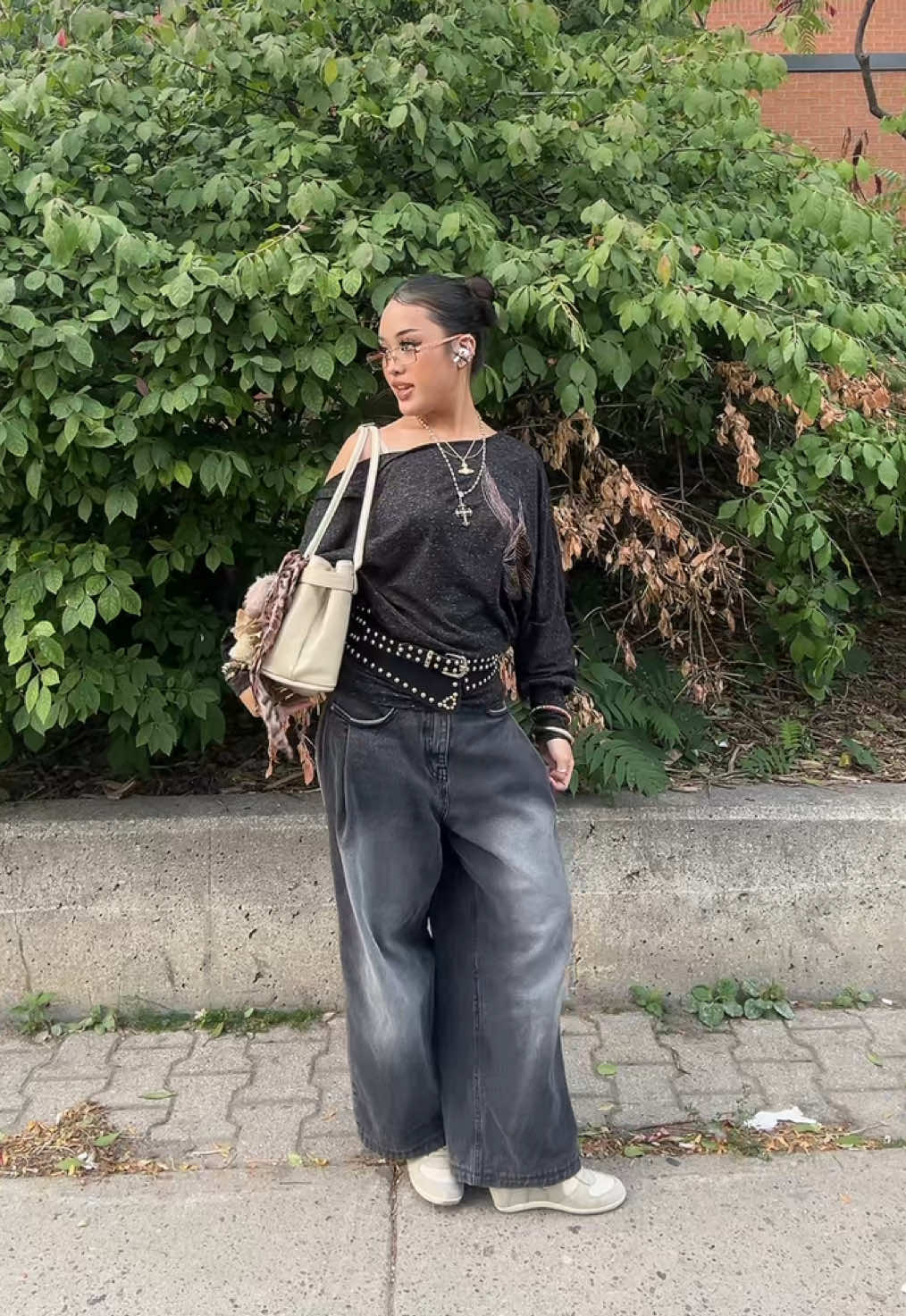Tell me why cortis is acc so fire😩 #OOTD #falloutfitinspo #streetwear #cortis #isabelmarant 