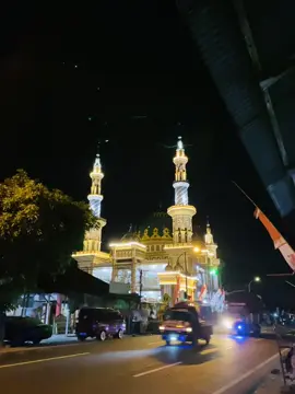 Suasana subuh di masjid tanah merah #masjidtanahmerahbangkalan#subuh #fypシ゚ #viralditiktok #beranda 