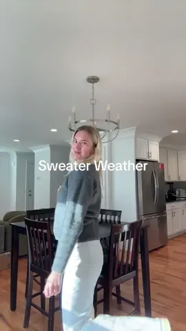 Finally sweater weather and moving week! #moving #sweaterweather #falltime 