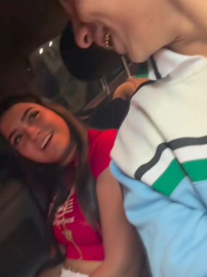 O atendente do MEC ficou nervoso tadinho kkk 🤣 #mcdonalds #lanches #menorpiu #rj #atendente 