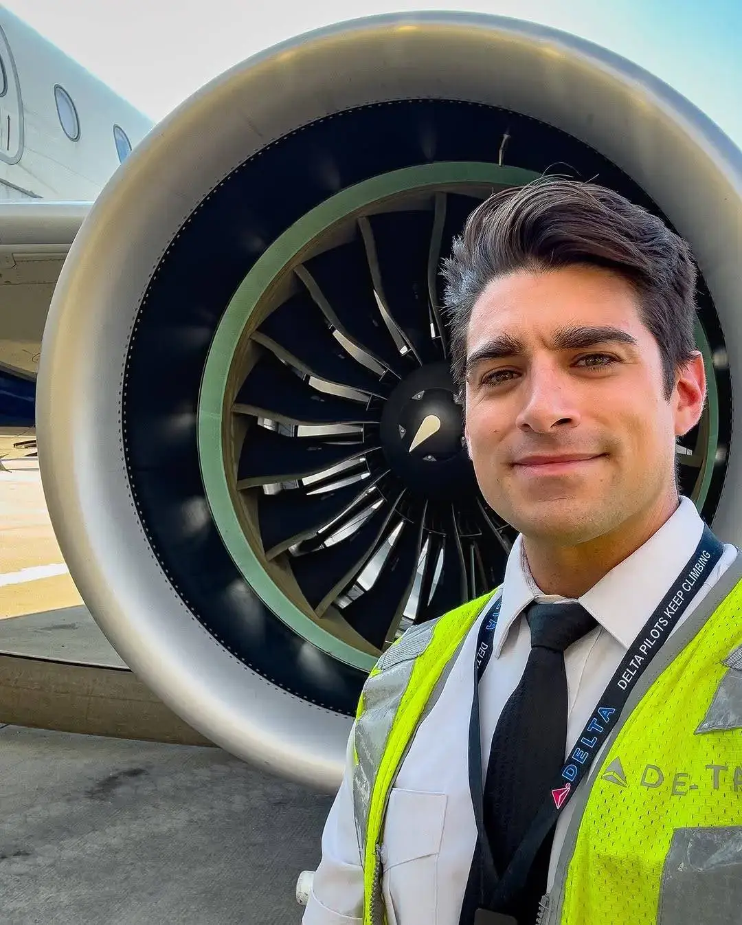 Occasionally, on a walk around, I'll stand back and think...wait, this is insane. They let me fly this thing?! That's craaaaaaazy! Then it's back to the flight deck and right back to work... Anybody else get like that? I'm out here getting emotional for no reason. Just appreciative I guess. For those going through training and things get hard, just remember...one day you'll be doing a walk around all while thinking, 