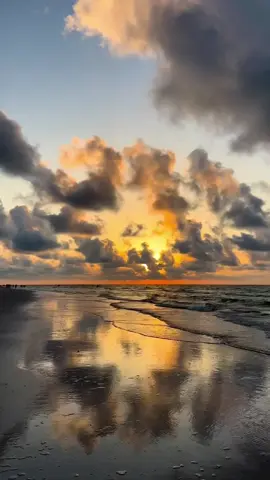 Relaxing moments #sunset #travel #beach #beautiful #nature 