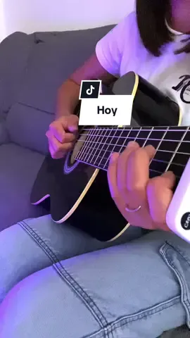 Te enseño a tocar tus canciones favoritas en la guitarra 💜 #guitarra #tutorial #clases 