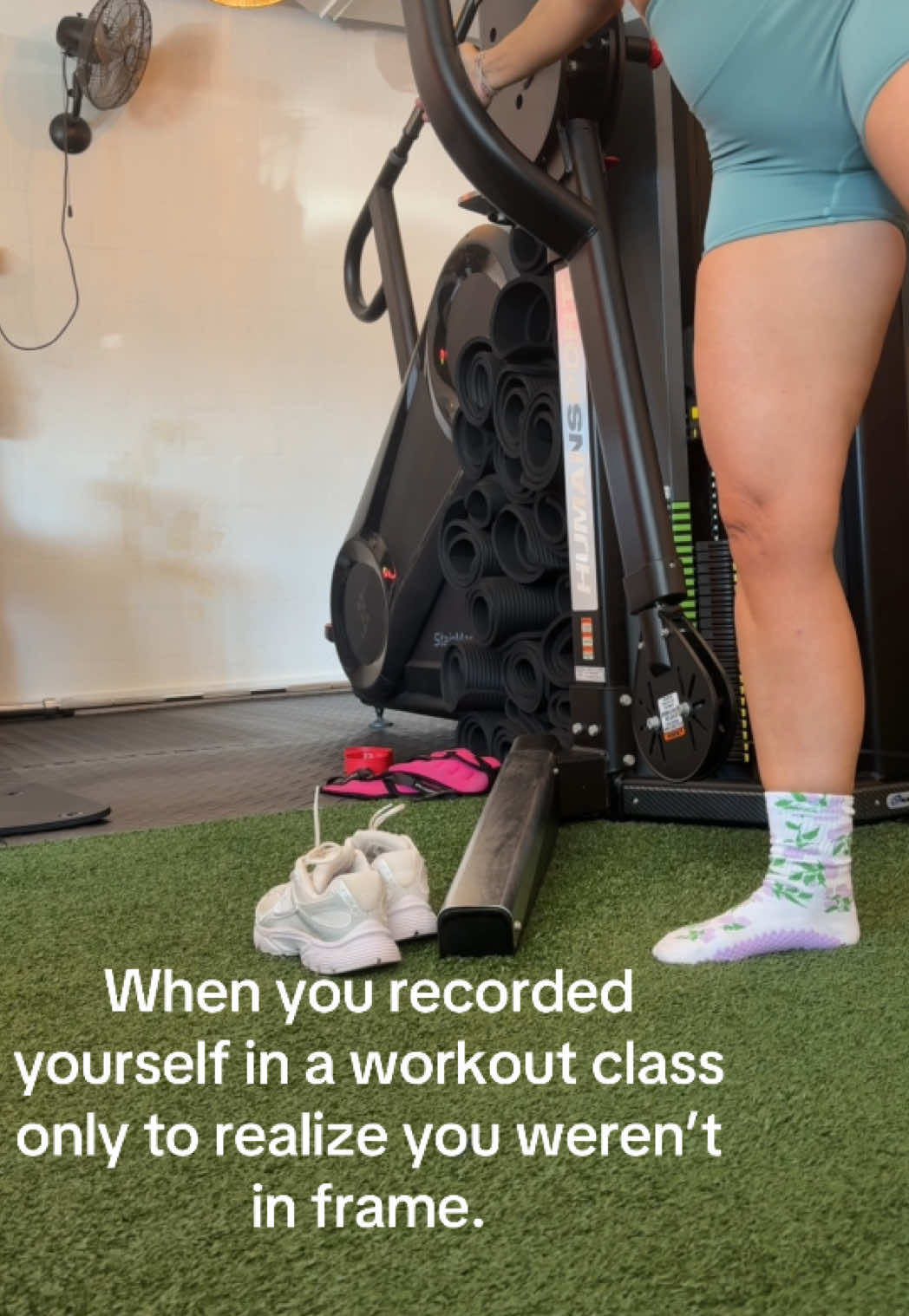 @Rachel ✨Unapologetic Fit Mom✨ you aren’t alone… only I wasn’t able to refilm! Lol #contentfail #fitover40 #gymhumor #contentcreatorstruggles  #legsfordays 