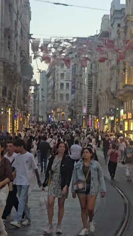 #taksim #galata #istanbul🇹🇷 #اكسبلور #❤️❤️❤️❤️❤️❤️❤️ 