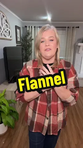Flannel 🎃  #flannel #flannelseason #fallfashion #falloutfits #fallaesthetic 