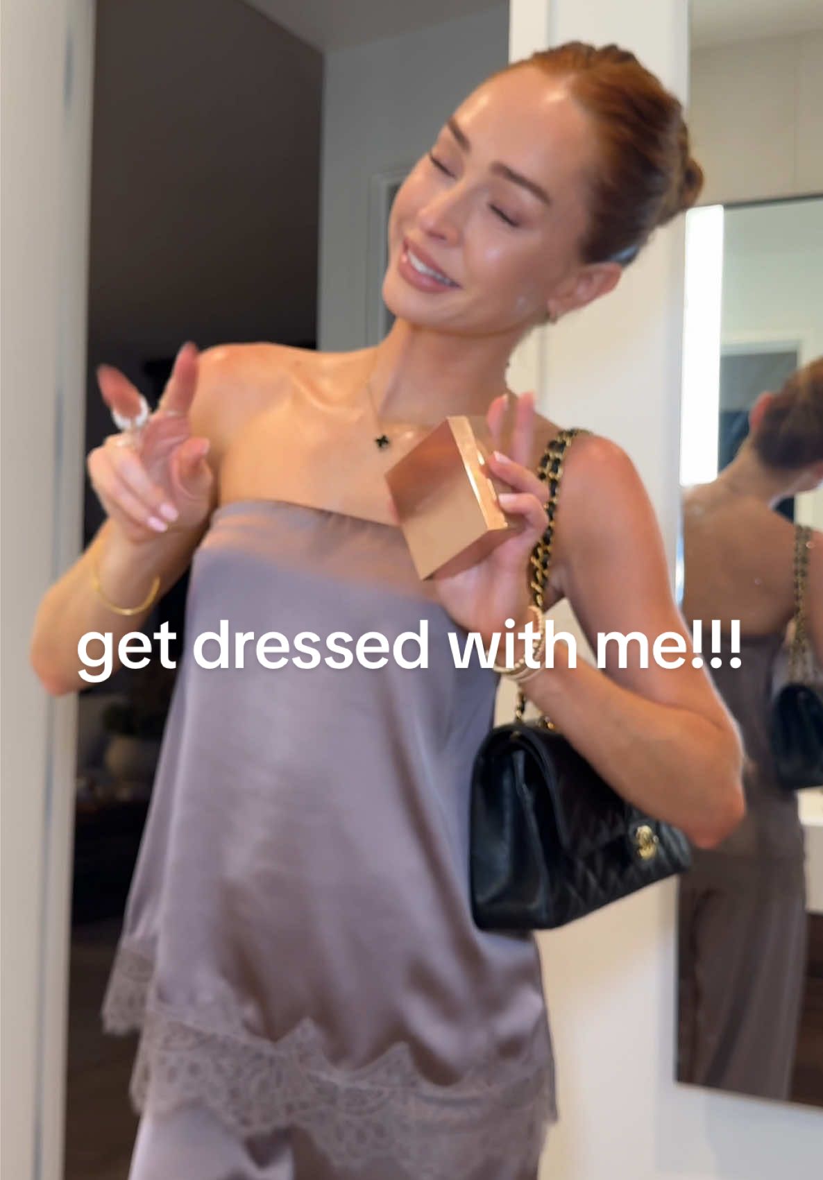 ugh I hate how it got blurry but you guys get the gist 🤣💗 #outfit #outfitinspo #grwm #fashiontiktok 