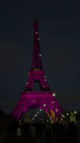 #paris #toureffeil #rose 🇫🇷