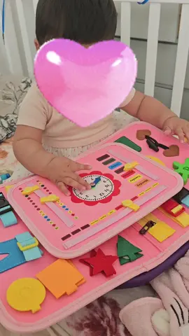 This busy book/board is a must have for your baby/toddler. Aids early learning and improves fine motor skills. Busy book montessori #busybook #montessori #tiktokshop #babydevelopment #babysensory 