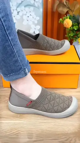 Sepatu slip on Wanita Casual import#sepatu #sepatuwanita #sepatusliponwanita 