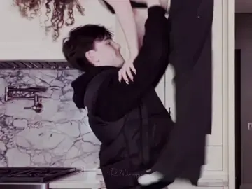 #ELIANAANDNOAH ~ guys i love this song so much hehe and it’s legit them lowk. ~ ps- me ib- @lana 𖣂  scp- evqscps @Eliana Kalogeras @demitrakalogeras @Noah Risling @sundaykalogeras #blowup #r7slingfx #elianaandnoahedit #vsp 