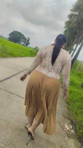 အရောင်ဆိုးချင်လိုက်တာ ချစ်ခြင်းမေတ္တာဖြစ်#crd #fyp #big  #my #model 