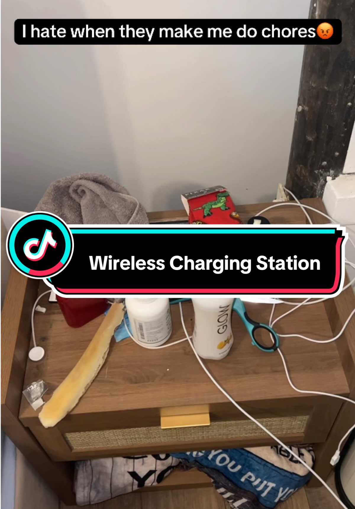 I can’t believe how cheap this is going right now🤯 #wirelesschargingstation #wirelesscharger #chargingstation #wirelesscharging #tiktokmademebuyit 