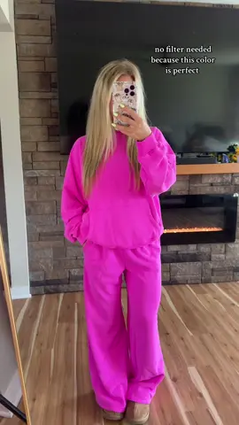 a sweat set I could not live without @Gap 🩷 #gapset #loungeset #cozy #comfy #pinkaesthetic 