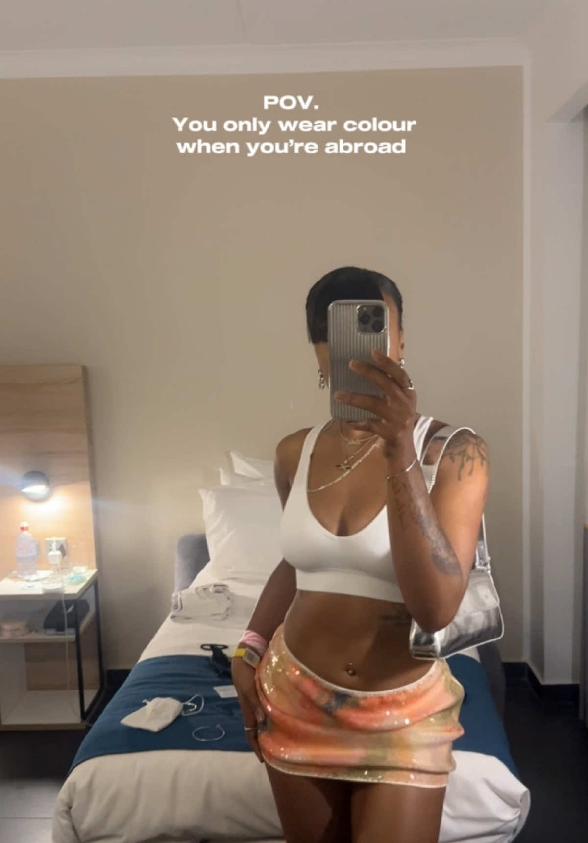 Holiday’s mean sun, glowing skin and  pops of colour 💐🌷☀️ #OOTD #holidayoutfits #freedomstreet #blackgirloutfits #miniskirtoutfit 