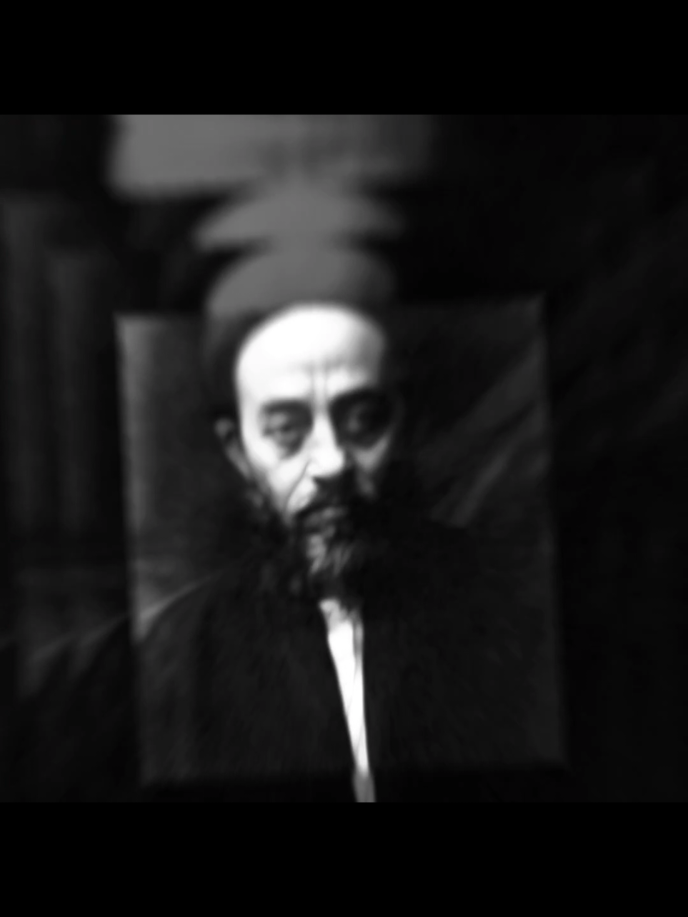 واستوحِ من طيّب الدنيا بحكمته ومَنْ على جرحها من روحه سكب طبعا الكبير الطباطبائي يكول ، ، إن الحقيقة لا تتعد و انما الاختلاف يقع في ادراكها فكل ادراك ناقص يعطي صورة مختلفه عنها اما الحقيقة فهي واحدة في حد ذاتها .،يستاهل نعبده   #فلسفة#الطباطبائي#deepthoughts #philosophy #viral 