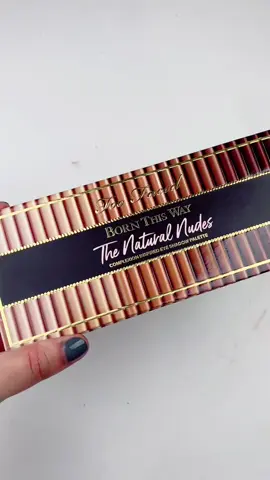 Too faced Born This Way Eye Palette #toofaced #eyeshadow #eyeshadowpalette 