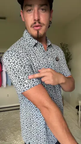 #golfpoloshirt #golfshirt #golfpolo  #golfclothes #larvaee  