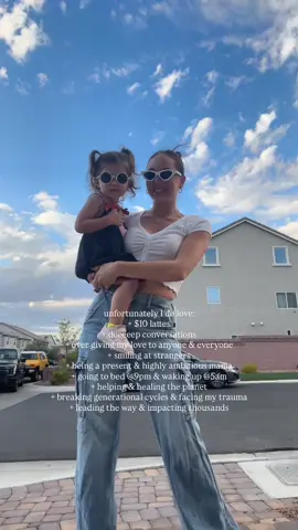 I love this little life 🧚🏼🦋🫶🏼✨ #abundance #gratitude #generationaltrauma #traumahealing #cyclebreaker 