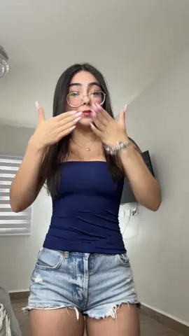 like por la etiqueta