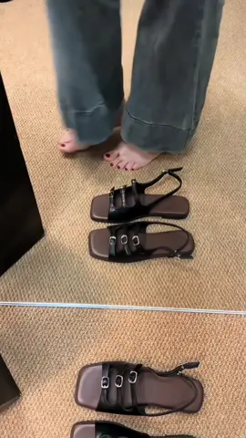 Sandal Wanita Flat Busa🫶  #sendalwanita #sendalviral #fyp #fouryou #masukberanda 