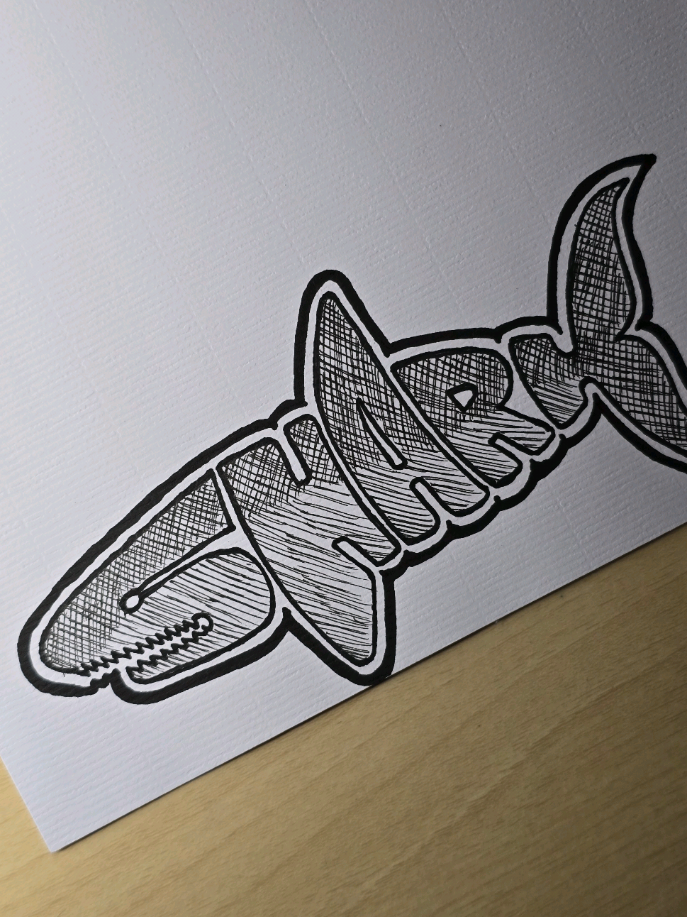 🦈.... ✏️➰️✅️ . . . . #tutorial #shark #graffiti #tedionaescola #streetart