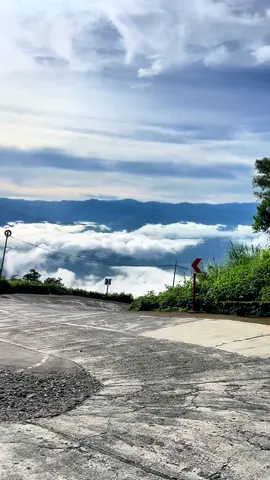 🌥️🌥️🌥️#skylinequirinoilocossur #naturehealing #rides #ilocossur #travelilocossur 