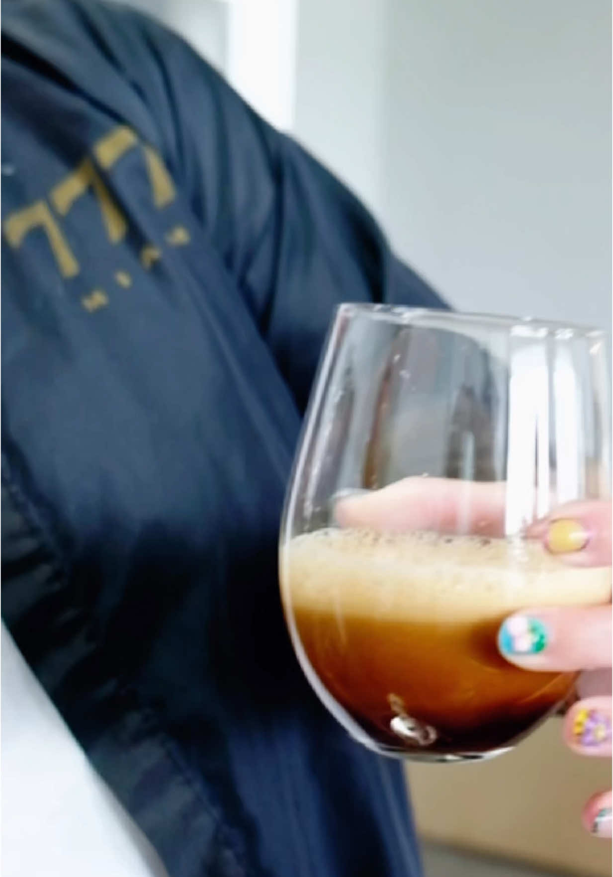 POV: America’s best bartender designs your salon’s signature cocktail 🍸✨ #espressomartini #espressomartinirecipe #miamisalon #777miami 