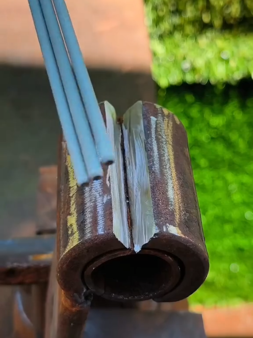Stick welding root trick with penetration gap #welding #metalwork #cuttingskills #fabrication #tipsandtricks 