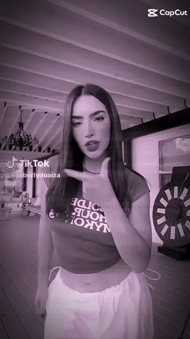 no te tengo que guardar rencor apesar de que me cambiaste y me excluias fuiste mi primera amiga peor no la primera en enseñarme que es una verdadera amistad 