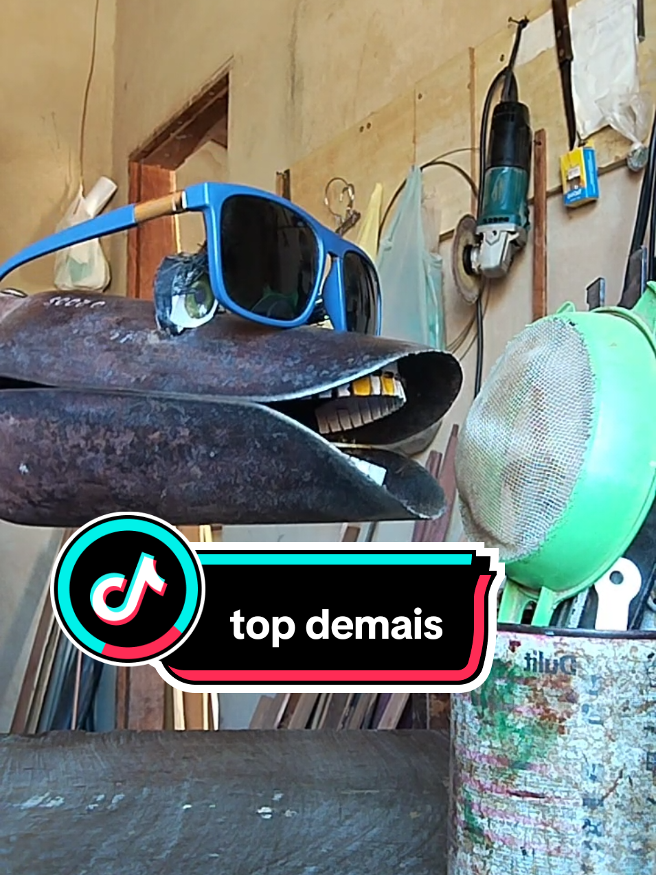 cavadeira cantora #ferramenta #cavadeira #dublagem 