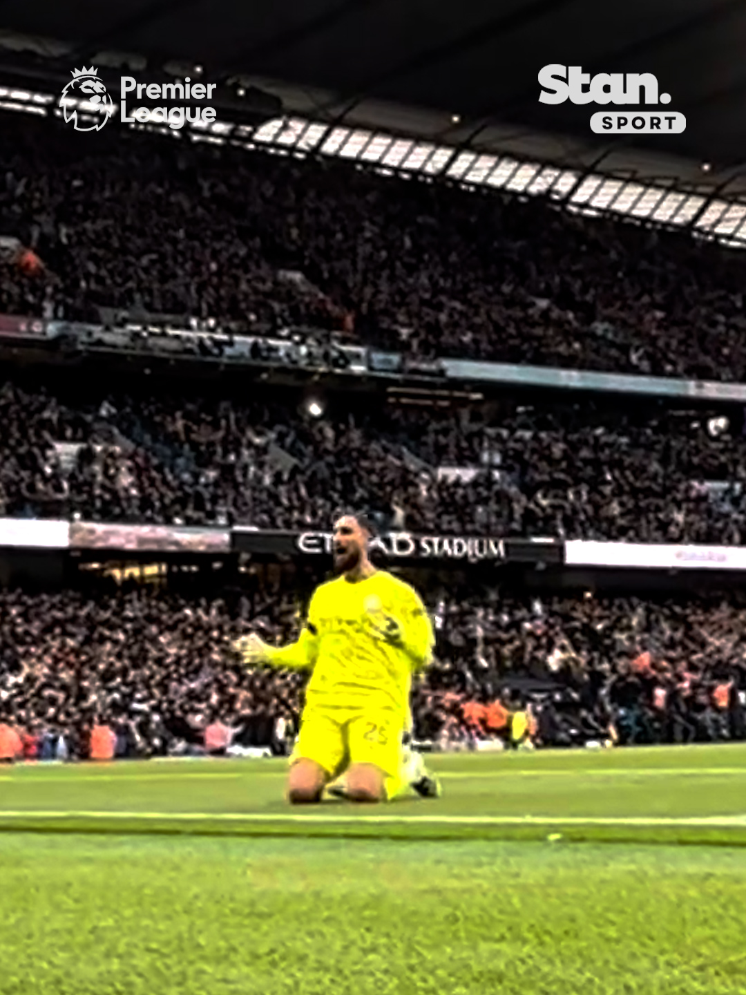 Gianluigi Donnarumma celebrated every Manchester City goal like he scored it 👊 Manchester derby clean sheet and three points on his City debut. ↳ Premier League. Live & On Demand with 4K on Football’s New Home, Stan Sport. Stream now. #StanSportAU #PremierLeague