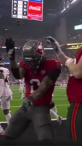 the celly at the end 😂 #nfl #tampabay #buccaneers #emekaegbuka @Tampa Bay Buccaneers 