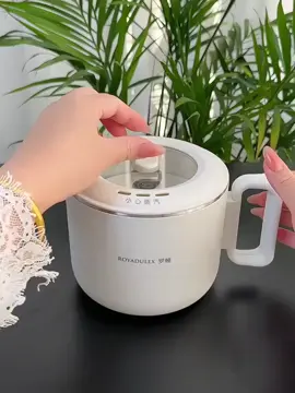 🍲 Travel Must-Have: Foldable Electric Pot 🔌 🚫 Skip dirty hotel kettles, use your own clean pot 🥣 Food-grade 304 stainless steel, 27oz capacity 👶 Perfect for baby milk, tea, eggs, or noodles 🍲 Doubles as an electric cooking pot & bowl 🧳 Foldable, compact & comes with a travel bag #TravelEssentials #SmartLiving #HotelHacks #PortableKettle #Shorts