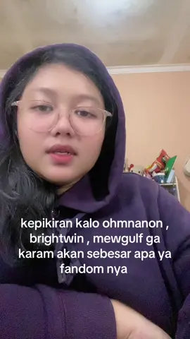 Karna aku sesuka itu sama mereka jujur ada di titik baper kadang ga nganggep itu fanservice tp aga gimana gitu pas ada yg artis yg nyuruh fans nya periksa ke psikolog disitulah kaya makjleb banget💔 #ohmnanon #gulfkanawut #bright #winmetawin #mewsuppasit  