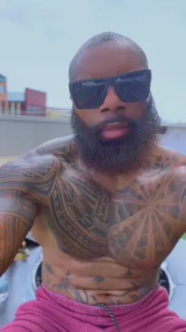 Discipline looks boring, until you see what it builds.#eosfitness #CapCut #fypシ゚viral #fyp #health 