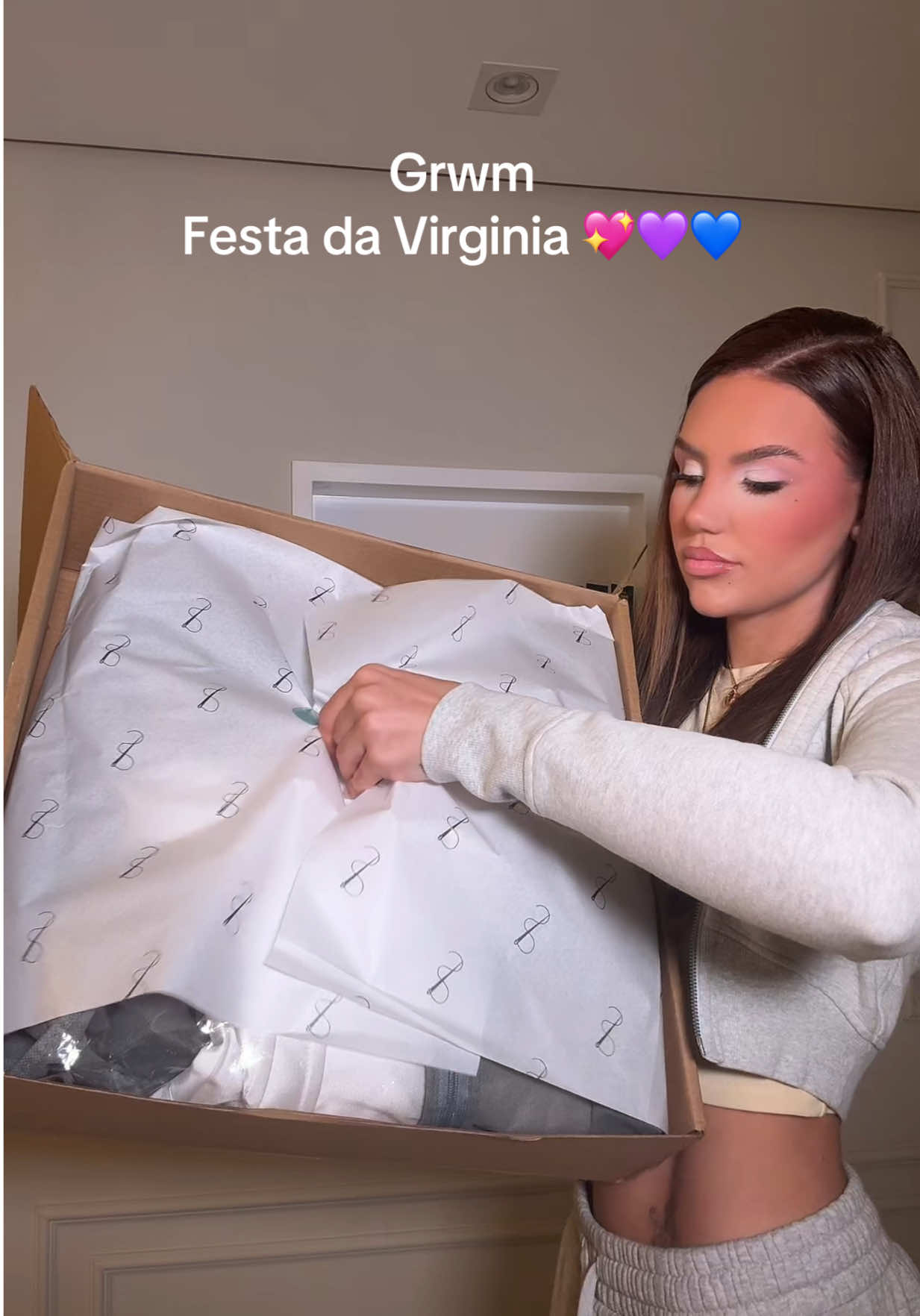 Hoje tem festa da @Virginia 💖💜💙 4 anos da marca dela!! Gostaram do look? #wepink #virginia #wepink4anos 