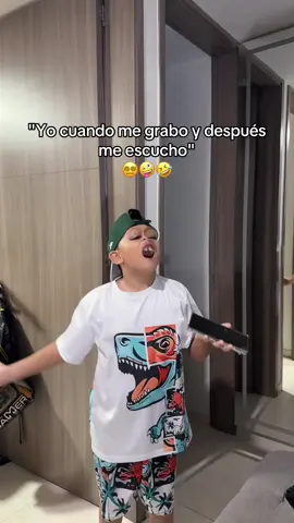 Mejor no canto massss jajj🤣🤣 #cantar #humor #creativo #parati #viral 
