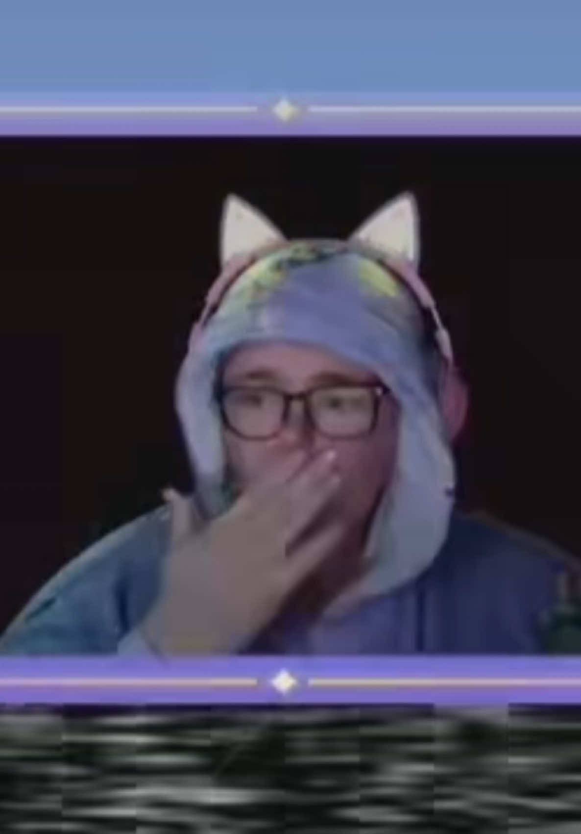 my first time playing #FNAF, the game isn’t even scary once you know the mechanics 😭😭  - check out my gaming page, i’ll be playing horror games most of october @SydneyOW !! - #horrorgame #fivenightsatfreddys #foxyfnaf 