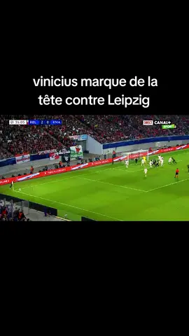 Vinicius marque de la tête c’est tellement rare #creatorsearchinsights #realmadridfc #vinicius #viniciusjunior #footballtiktok @Vini Jr. @Real Madrid C.F. @Champions League @LALIGA @rodrygogoes @Real Madrid Info 