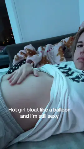 Another reminder that everyone is beautiful #girlssupportgirls #justgirlythings #bodypositivity #relatablecontent #bodyimage 