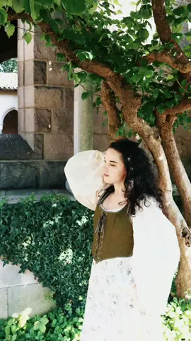 Featuring my original song “The Legend of the King’s Daughter” 👑🐉✨🌿 (which is almost done and will be releasing soon)! #darkfantasy #medievalfantasy #renfaire #medievaltimes #dnd 